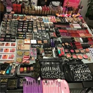 Lot of 10 Makeup Bundle